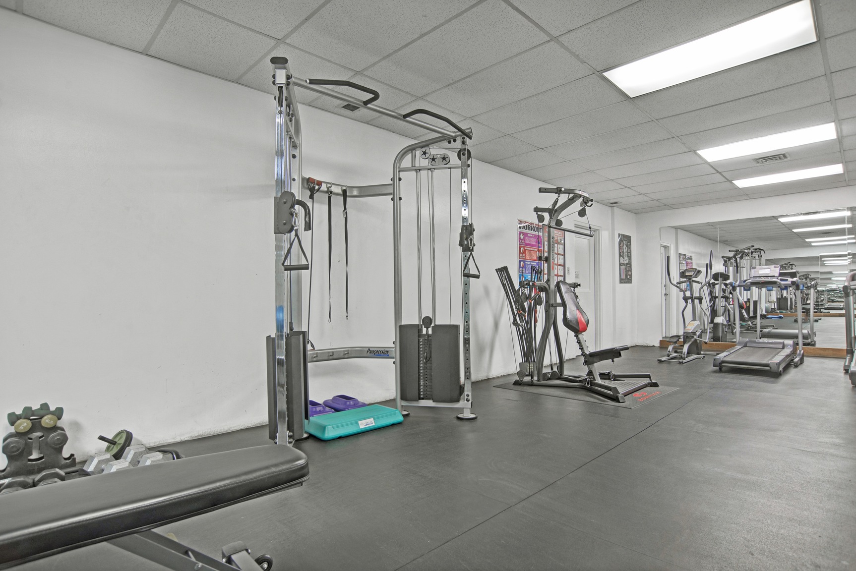 Marquis Towers - Photo 14