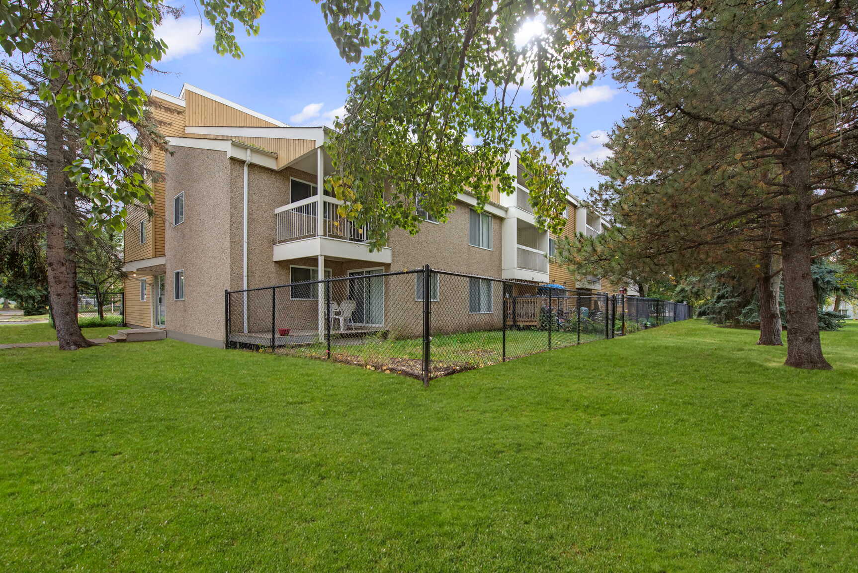 Gateway Gardens - Photo 18