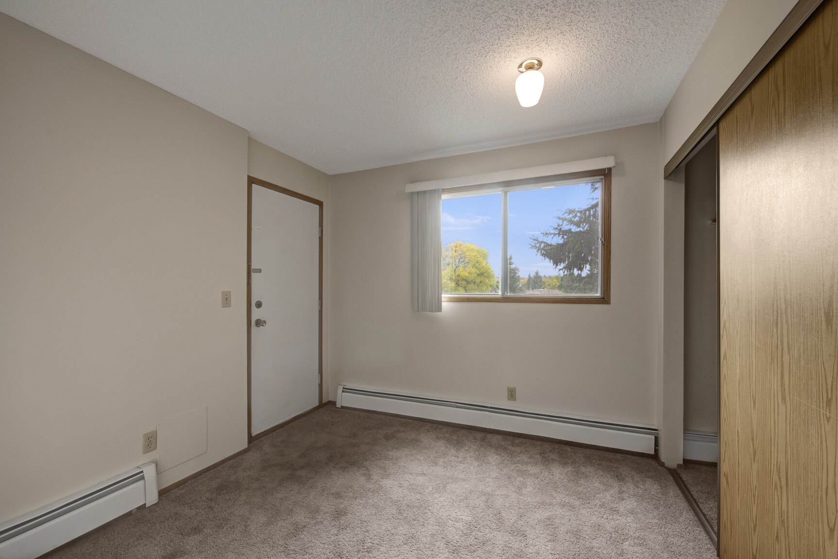 Gateway Square - Photo 5