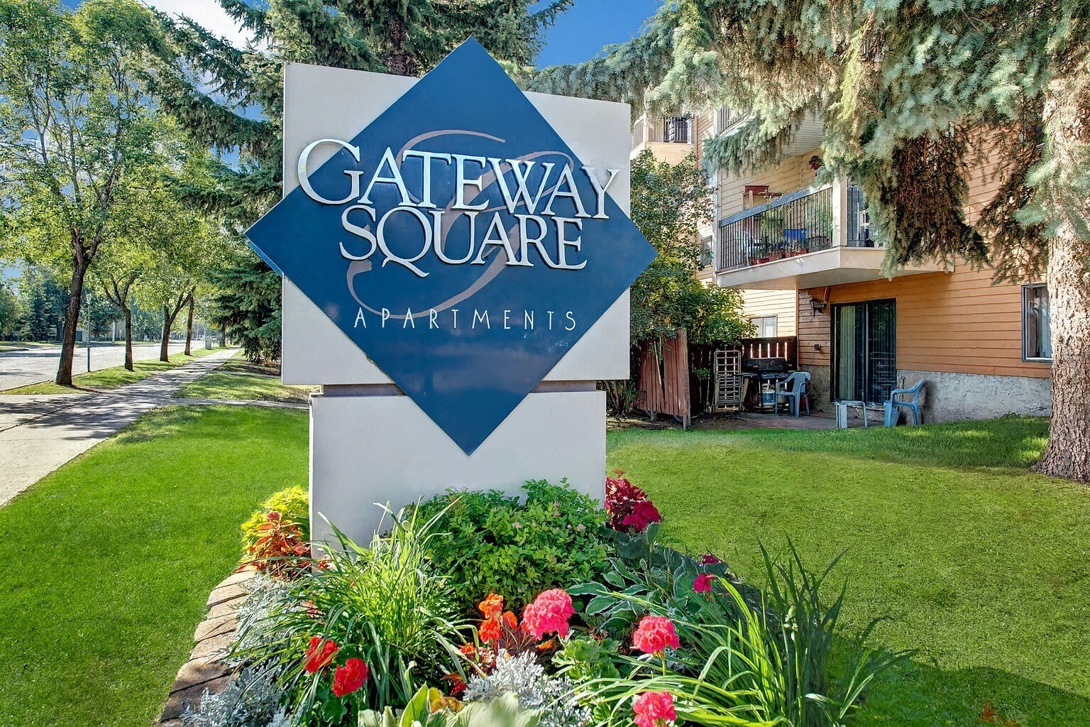 Gateway Square - Photo 20