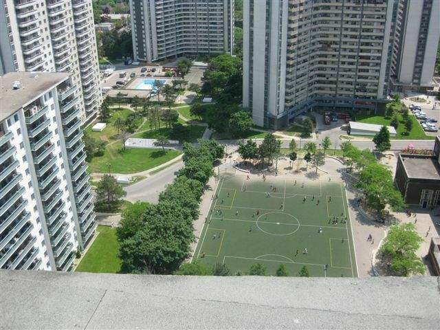 260 Wellesley Street Residences - Photo 22