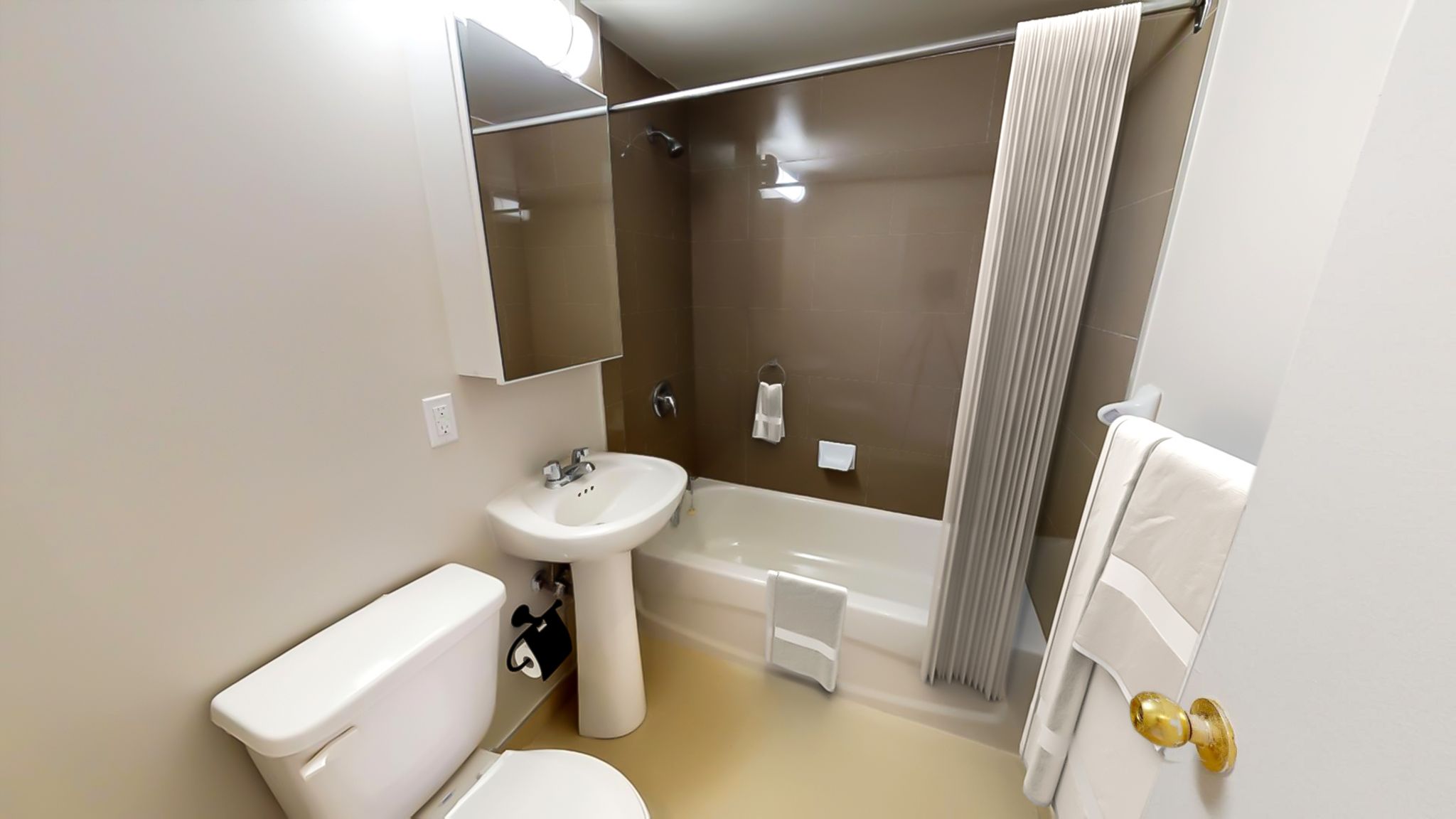 650 Parliament Street Residences - Photo 14