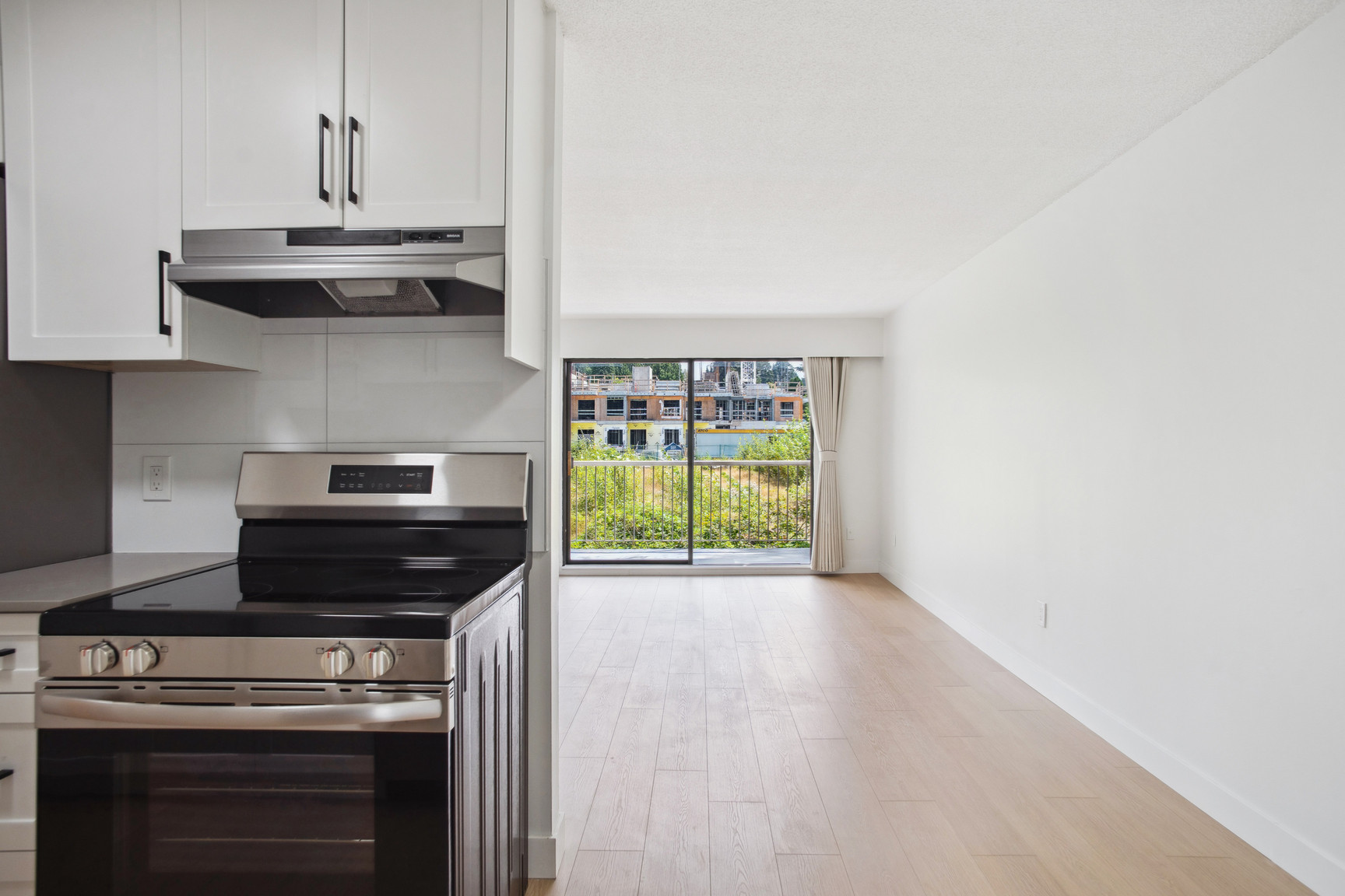Westview Manor - Photo 3