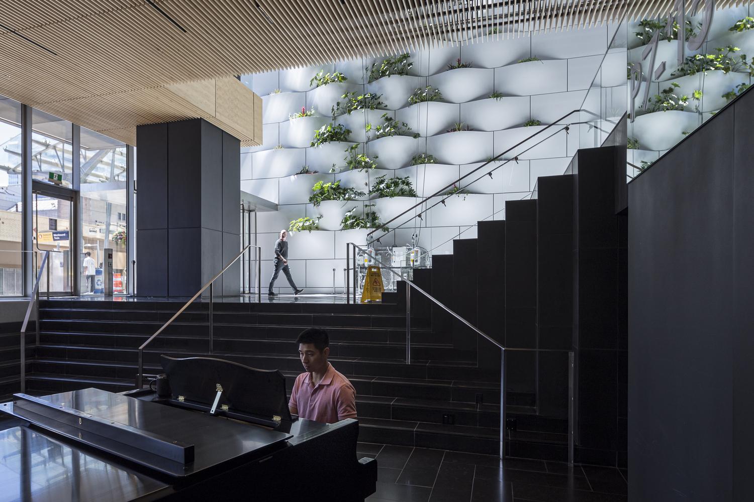 Calgary House - Photo 23