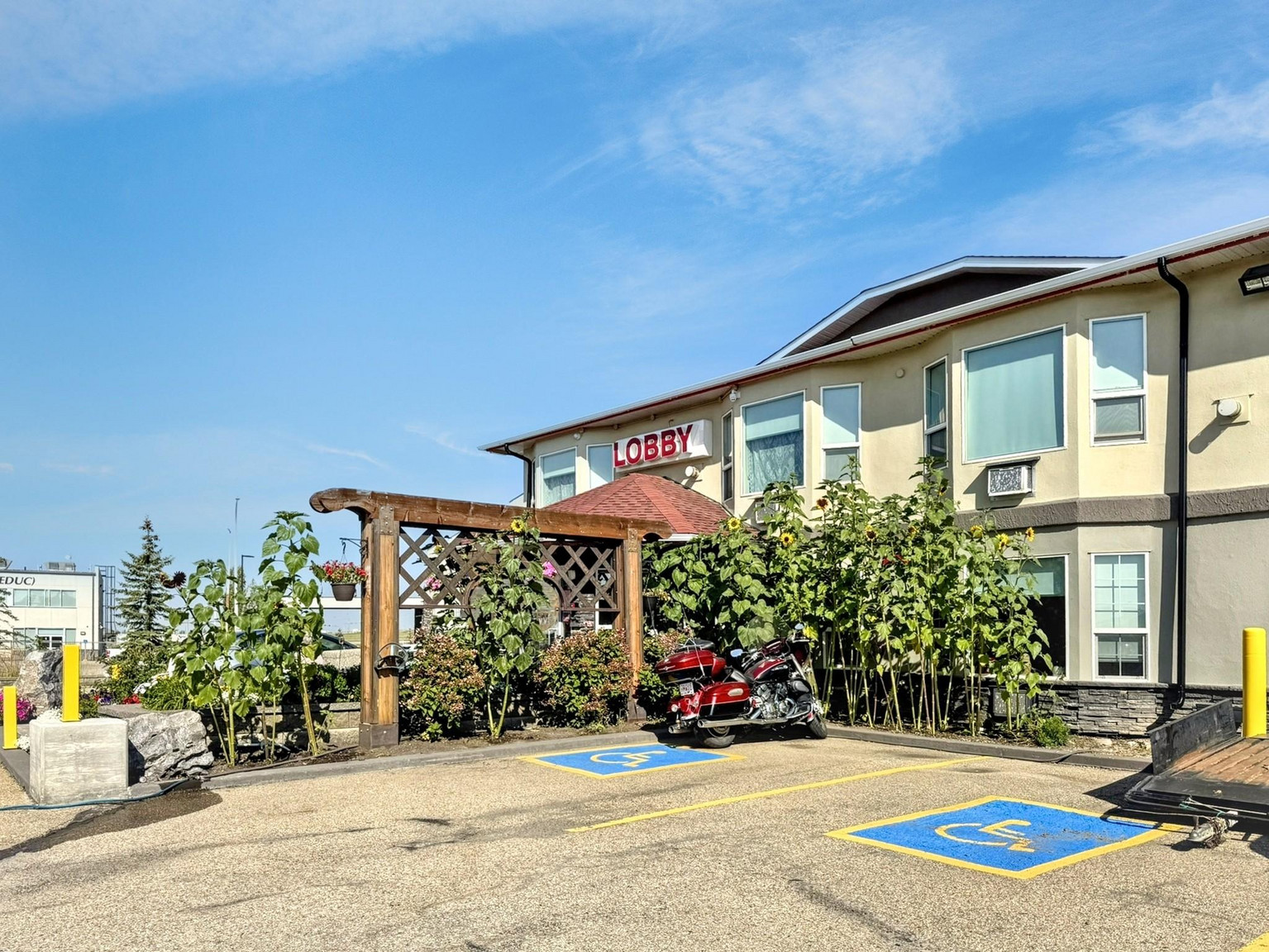 Western Long Stay - Photo 25