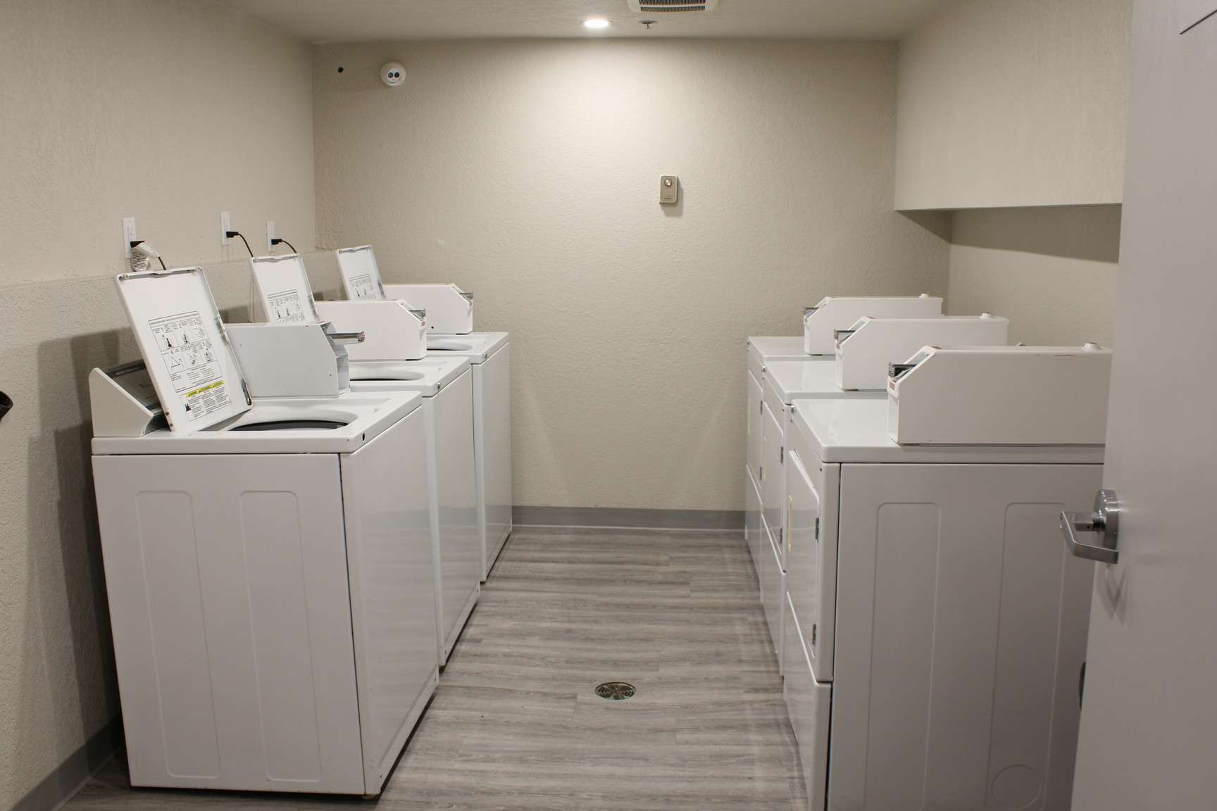 Western Long Stay Leduc 3 - Photo 21
