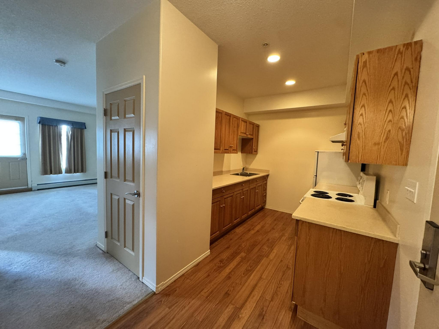 New Imperial Suites - Photo 8