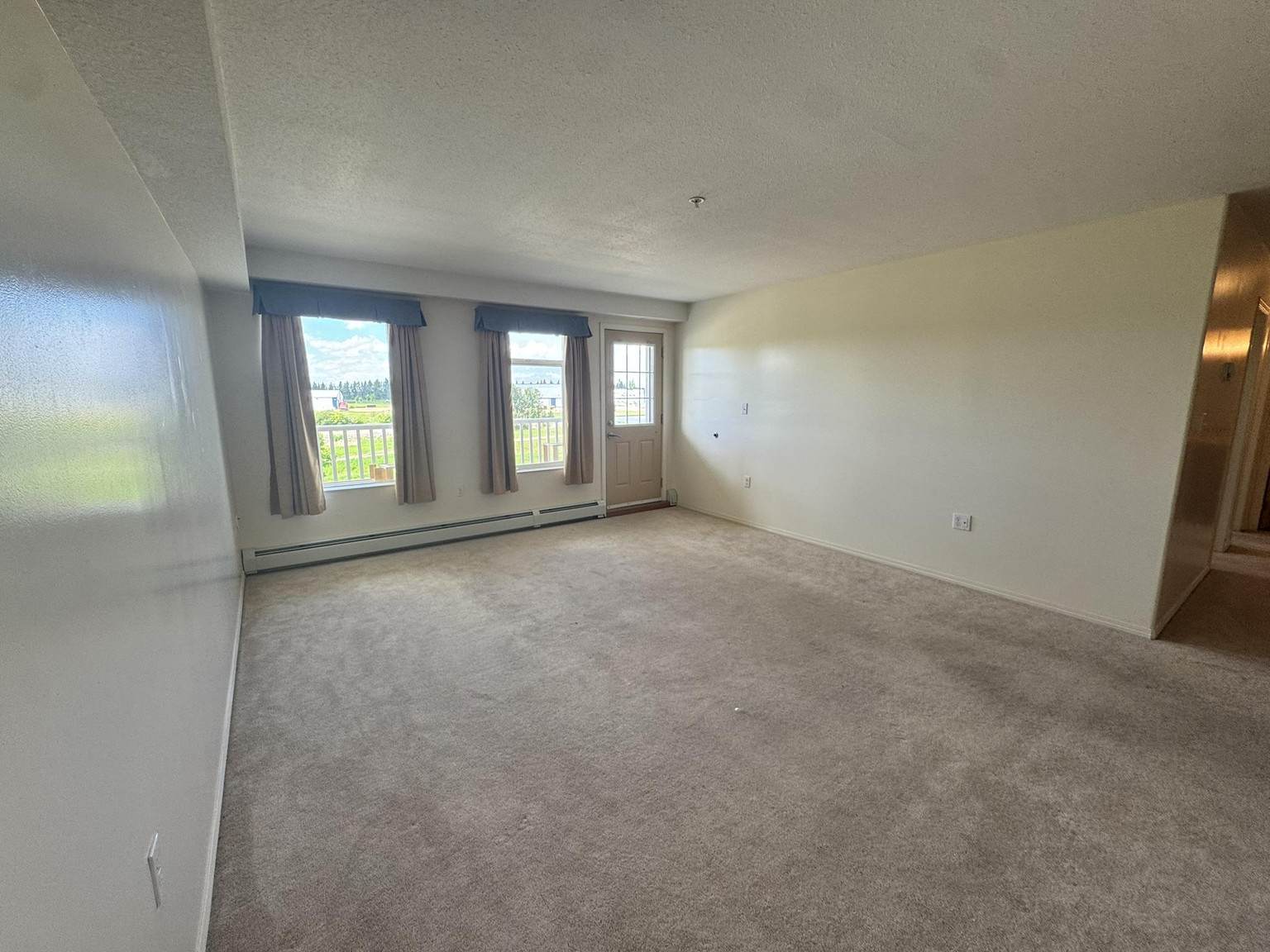 New Imperial Suites - Photo 17