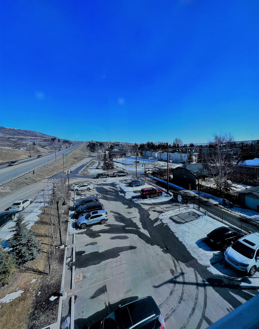 The Milroy - Photo 4