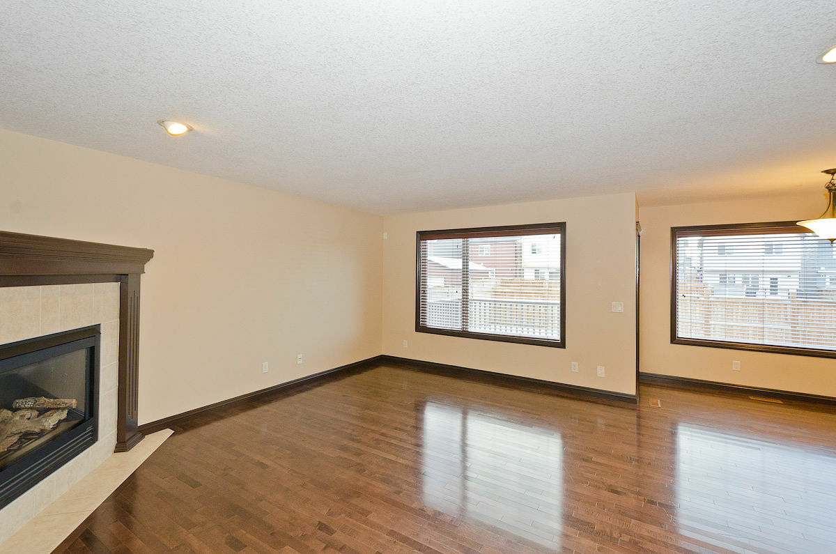 Attractively Designed 3 Bedroom + Bonus - Photo 5