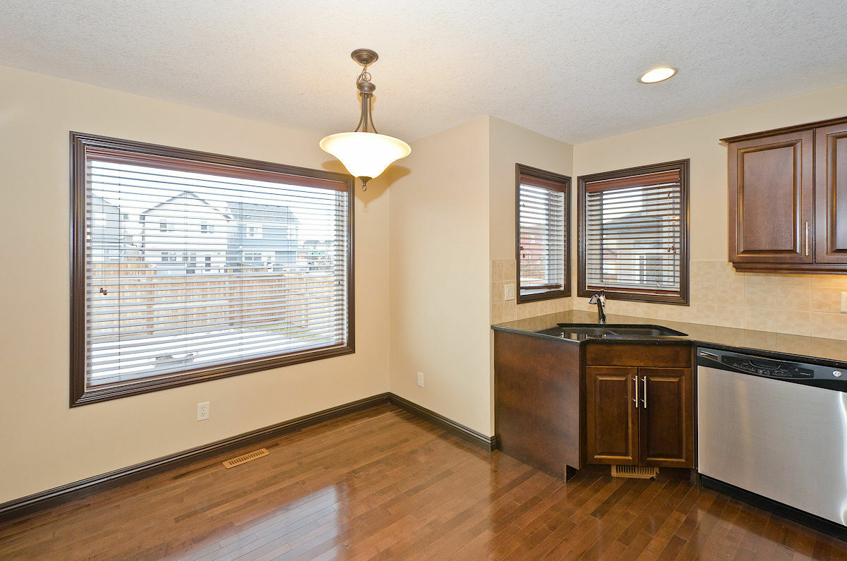 Attractively Designed 3 Bedroom + Bonus - Photo 9