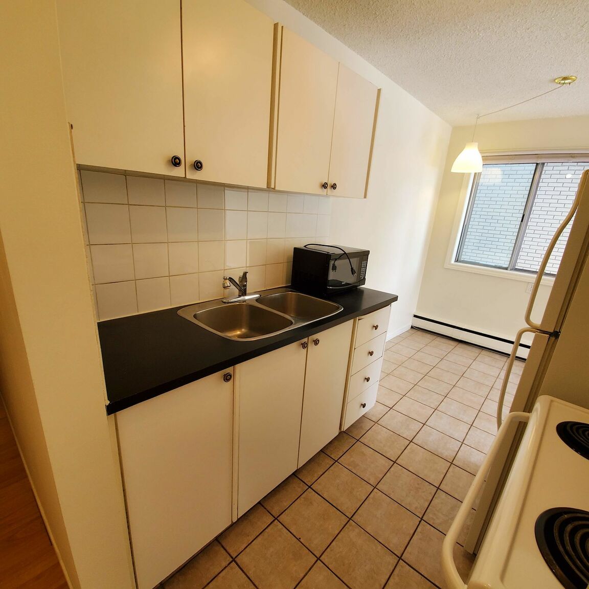 2 Bedroom Apartment : Unit #206 - Photo 13