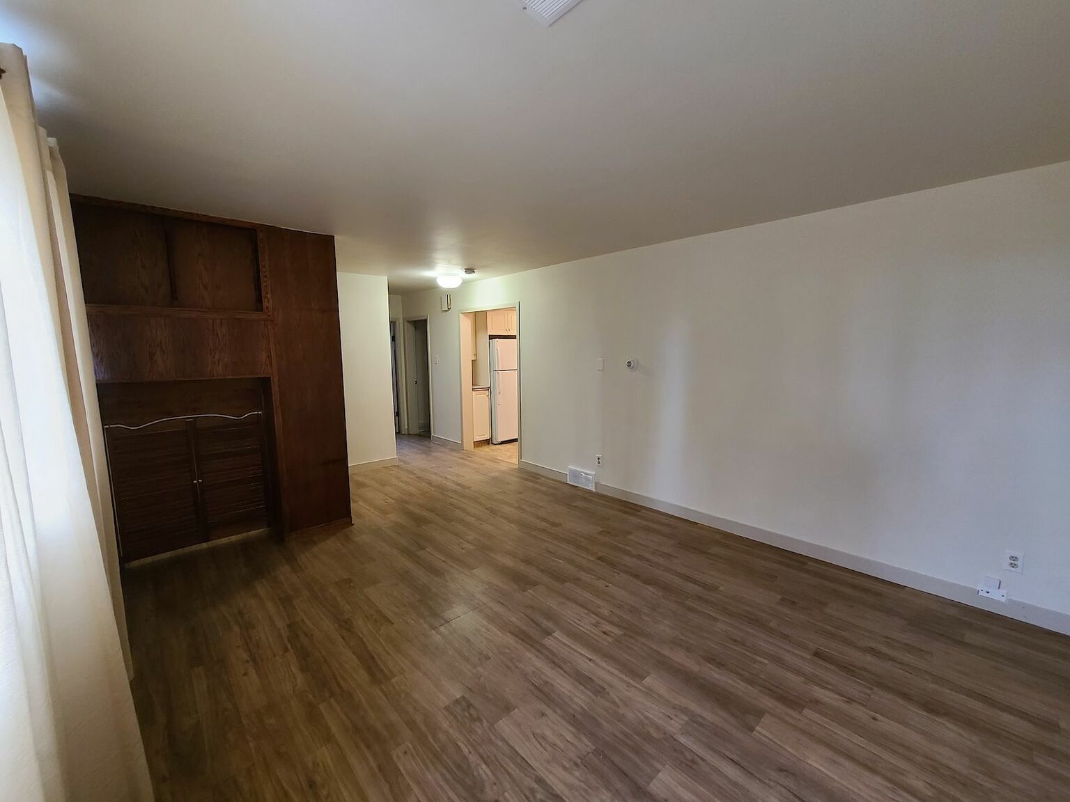 Spacious 2-bed/1 bath basement unit w/separate entrance & laundry in Cambrian - Photo 6
