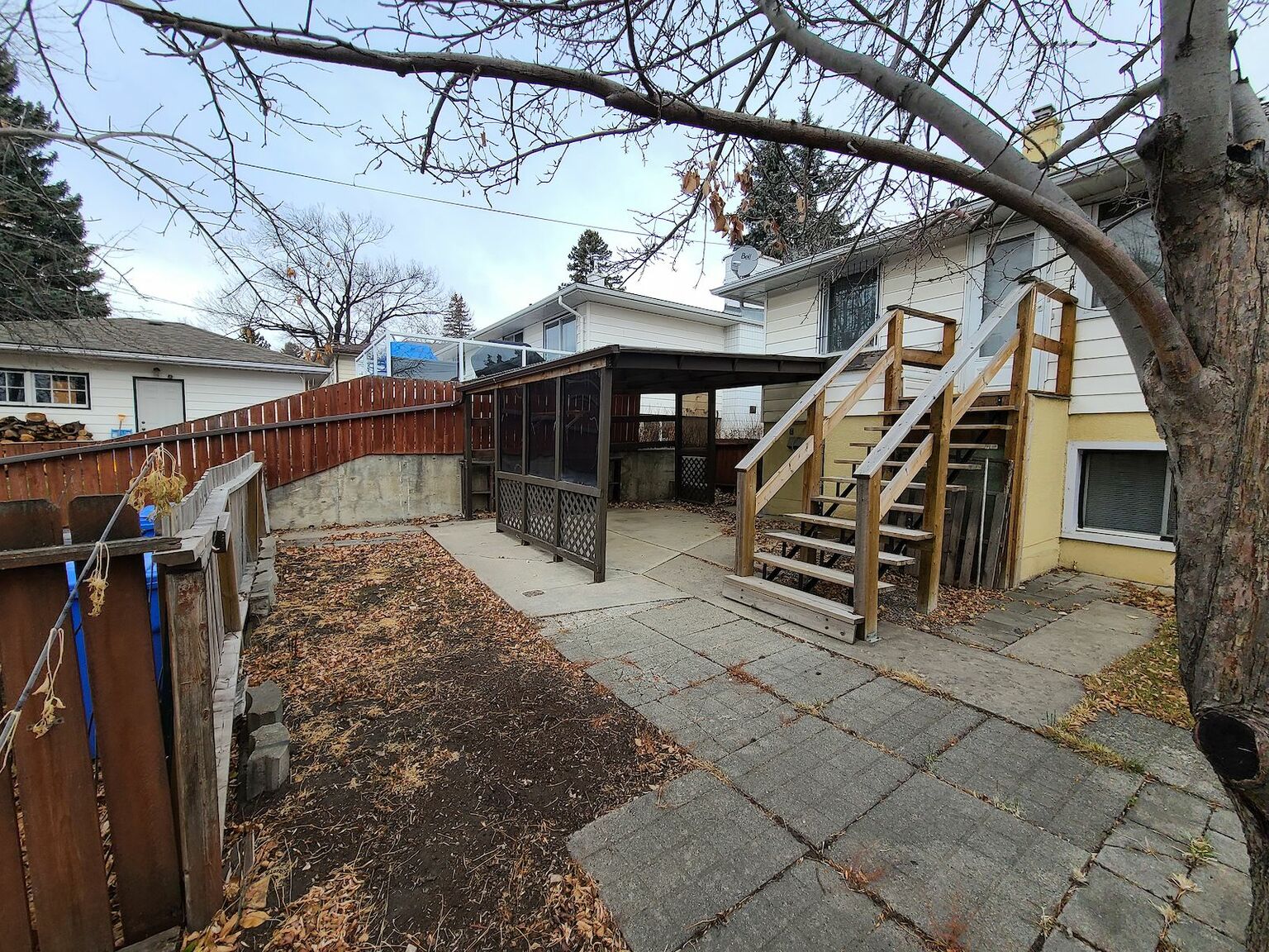 Spacious 2-bed/1 bath basement unit w/separate entrance & laundry in Cambrian - Photo 18