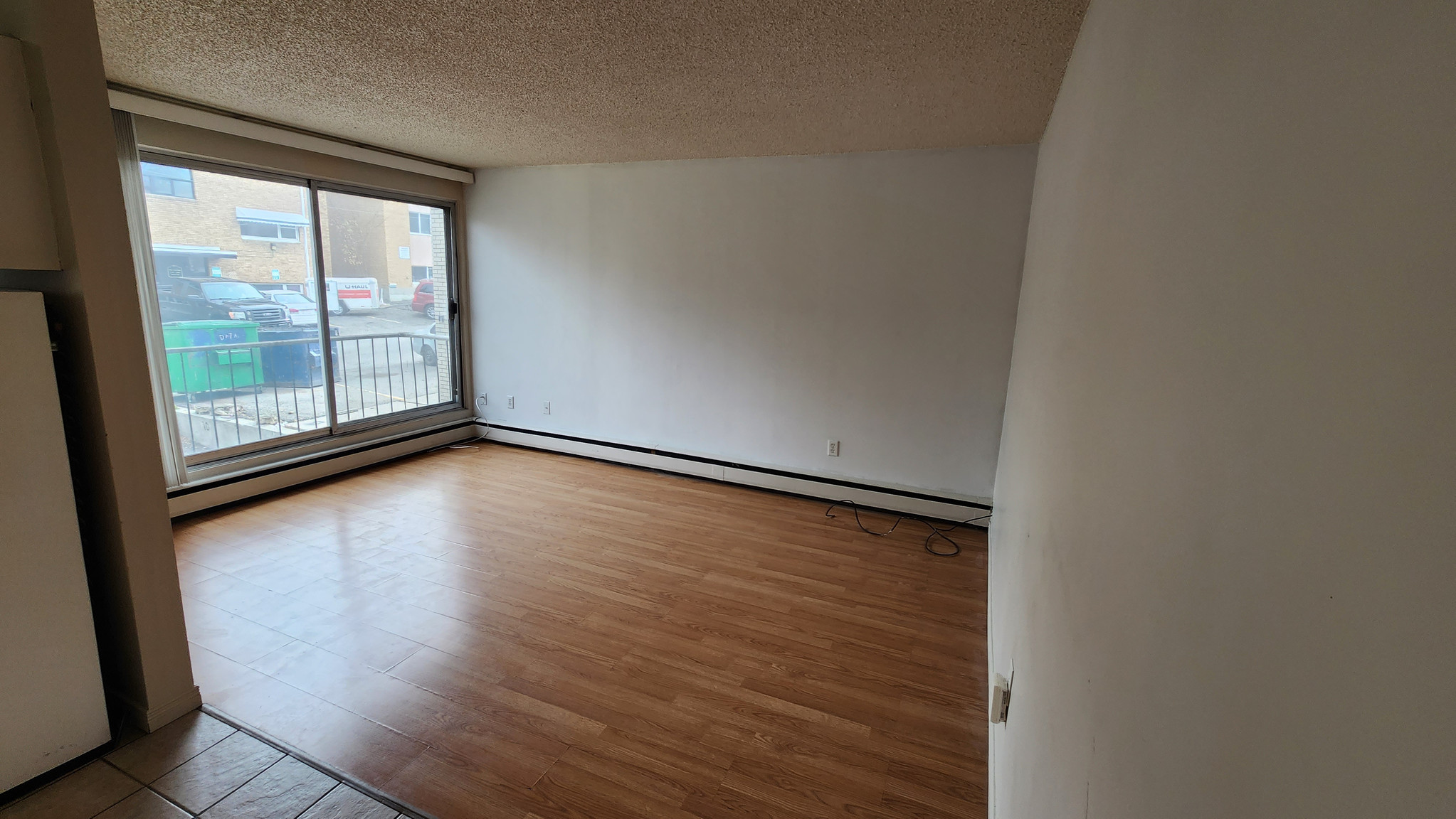 1 Bedroom Suite in Lower Mount Royal! Unit 204 - Photo 9