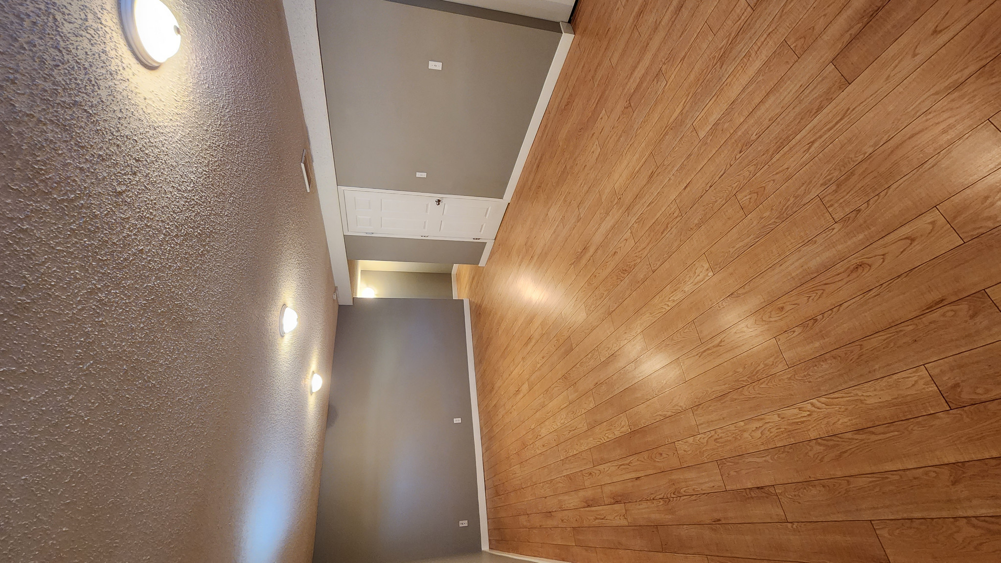 2-Bedroom Basement Suite with Private In-suite Laundry (not shared) - Photo 5