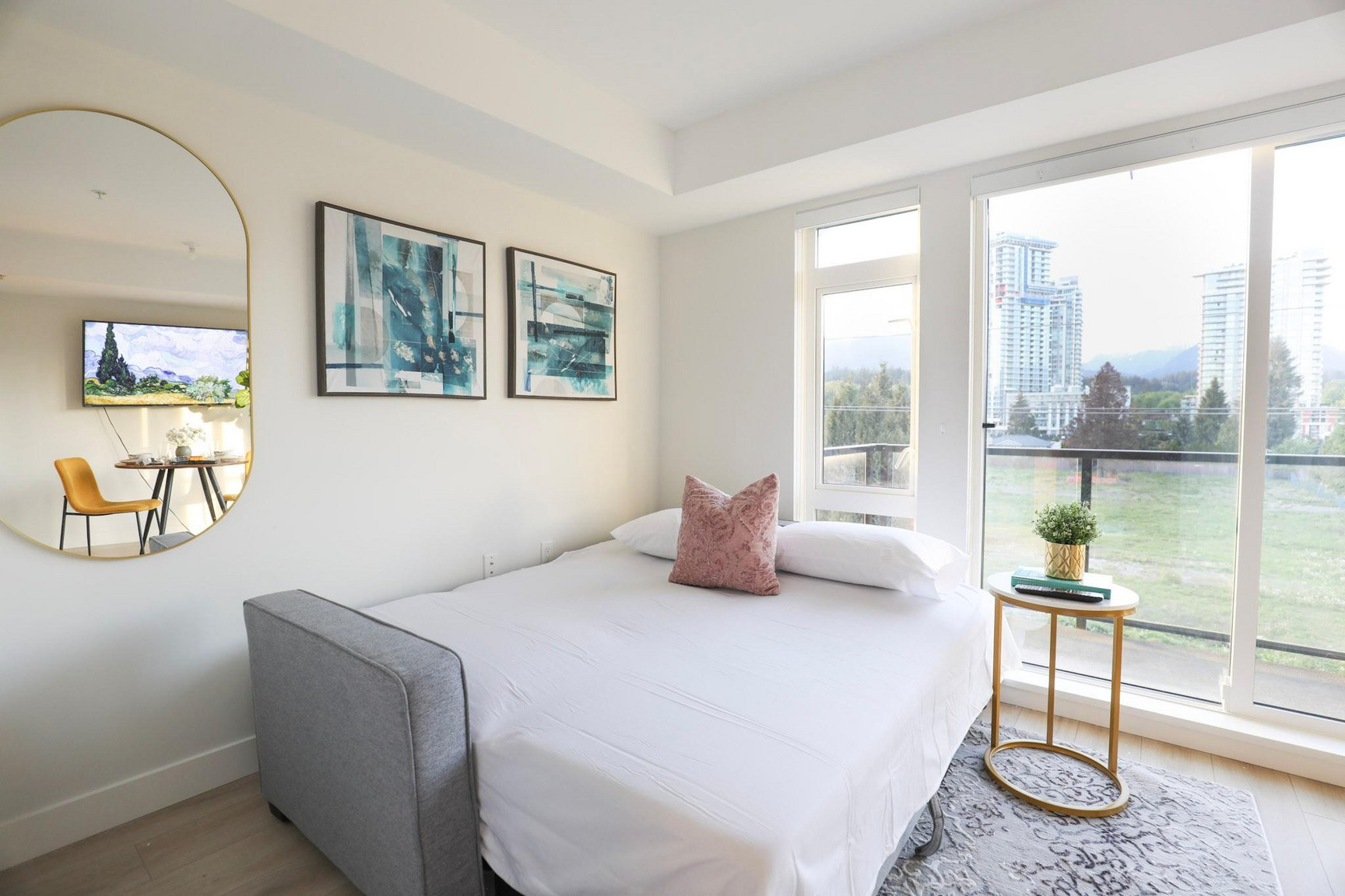 Fully Furnished - 1 Bed with Mountain Views, Laundry, Parking and Wifi Included. 90 Day Minimum. - Photo 9