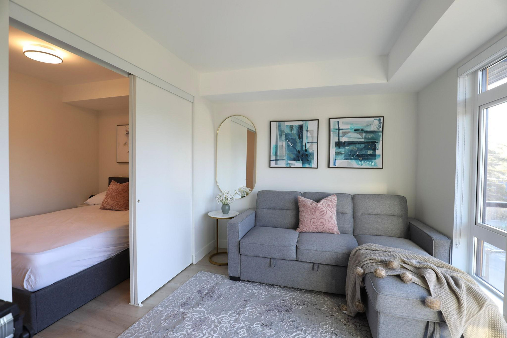 Fully Furnished - 1 Bed with Mountain Views, Laundry, Parking and Wifi Included. 90 Day Minimum. - Photo 15
