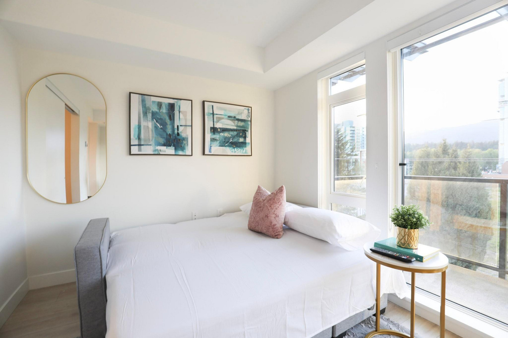 Fully Furnished - 1 Bed with Mountain Views, Laundry, Parking and Wifi Included. 90 Day Minimum. - Photo 17