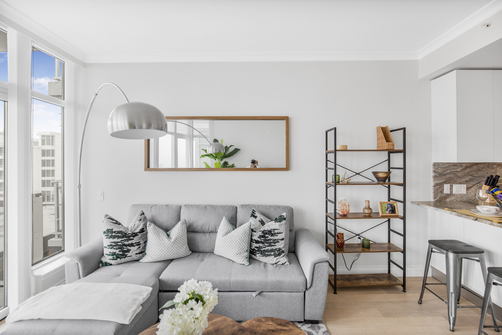 Fully Furnished- Lower Lonsdale in North Vancouver - Photo 3