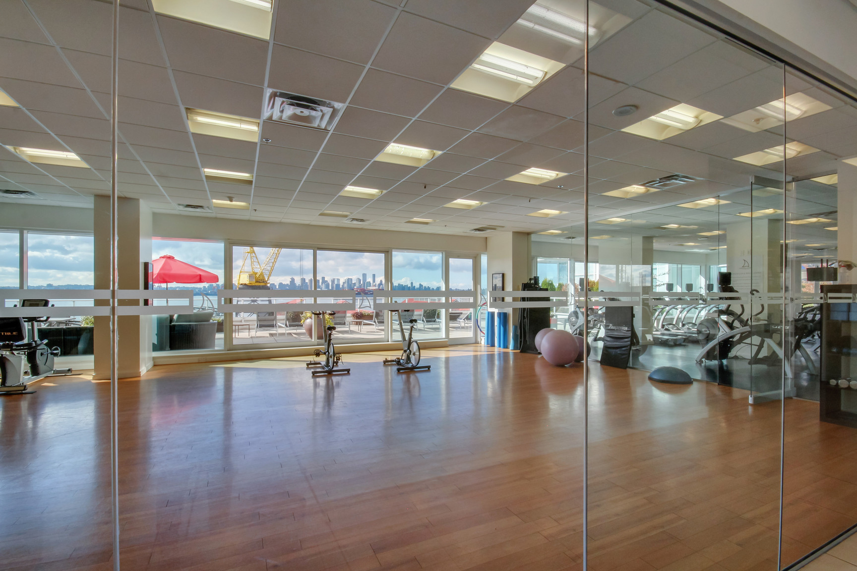 Fully Furnished- Lower Lonsdale in North Vancouver - Photo 15