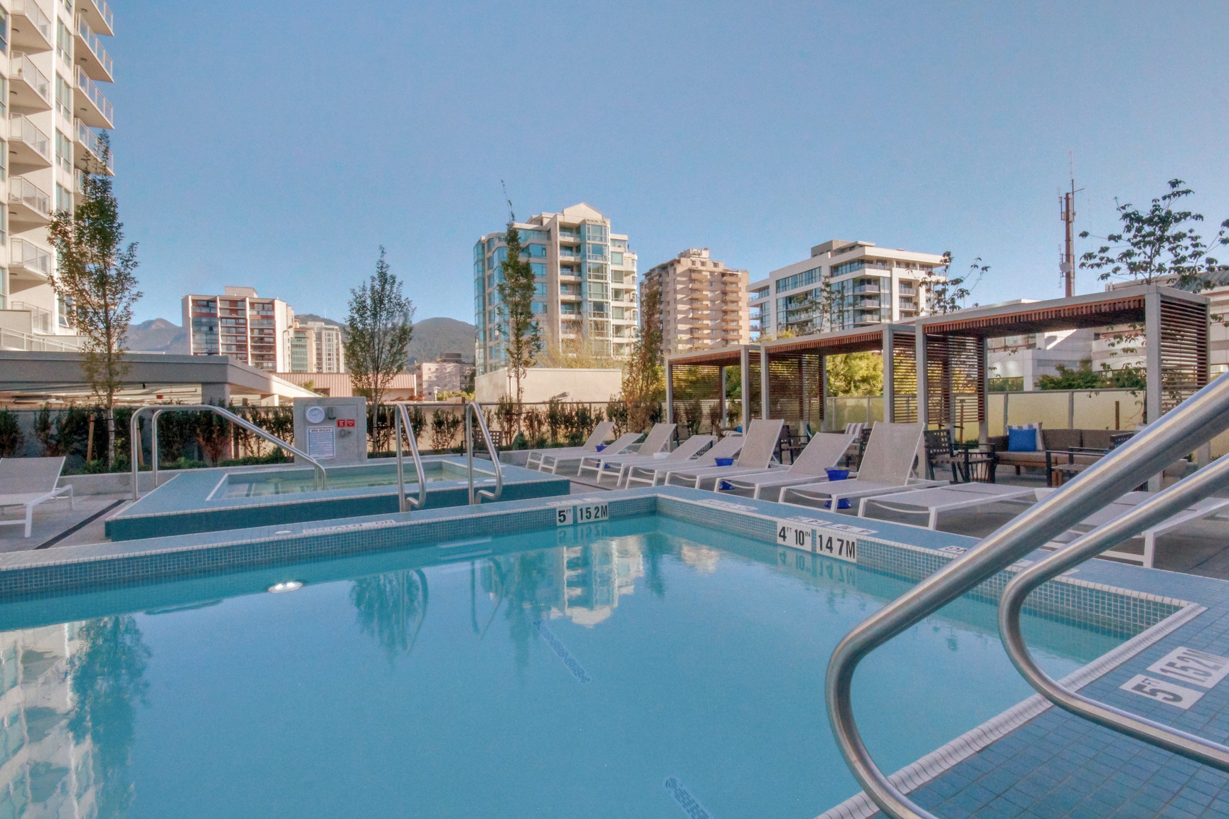 Fully Furnished - Centreview in North Vancouver