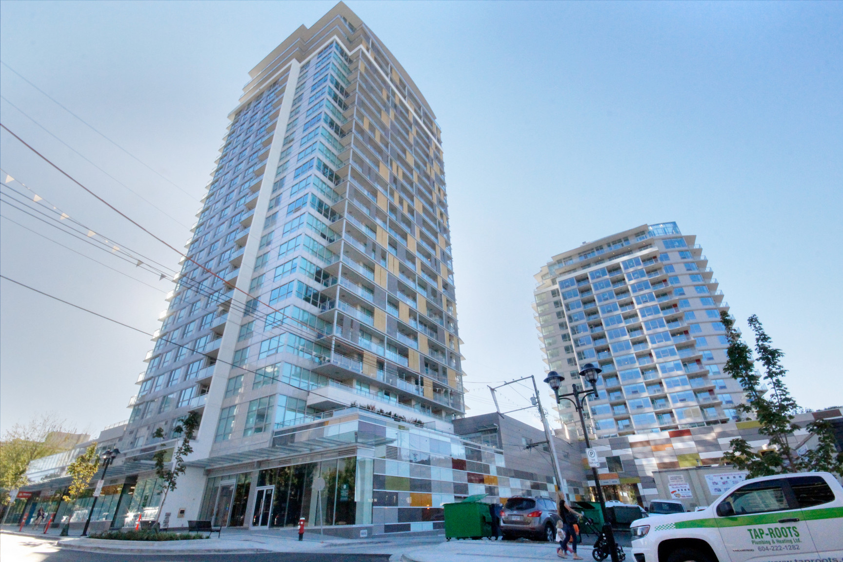 Fully Furnished - Centreview in North Vancouver - Photo 30