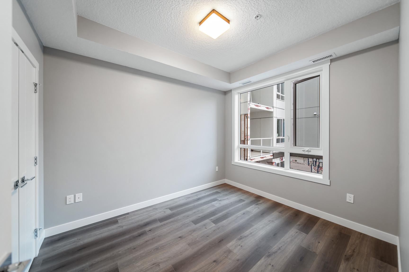 West Garneau - Photo 118