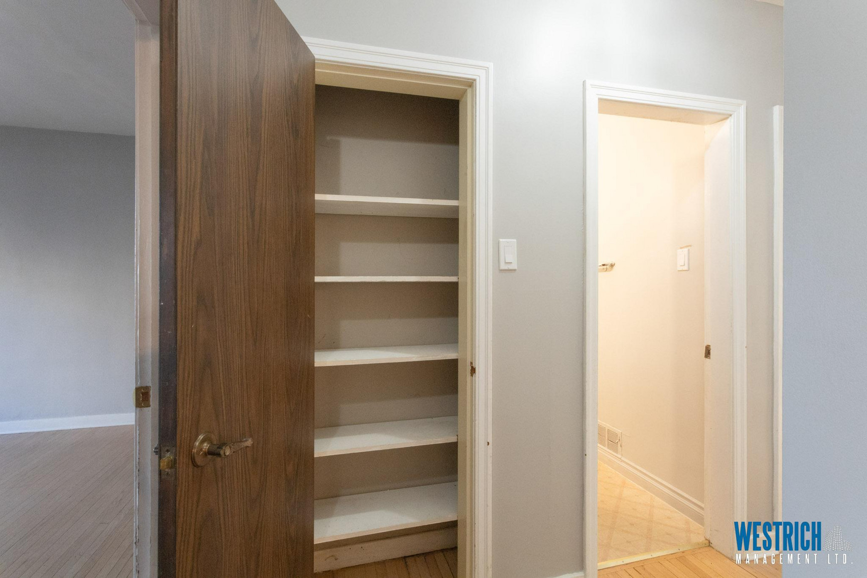 8715 117 Street Northwest - Photo 4