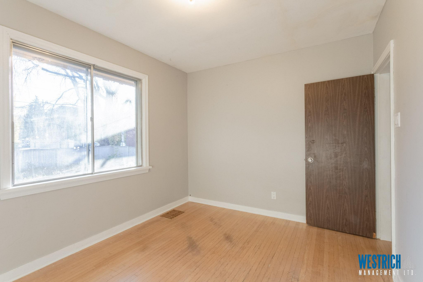 8715 117 Street Northwest - Photo 10