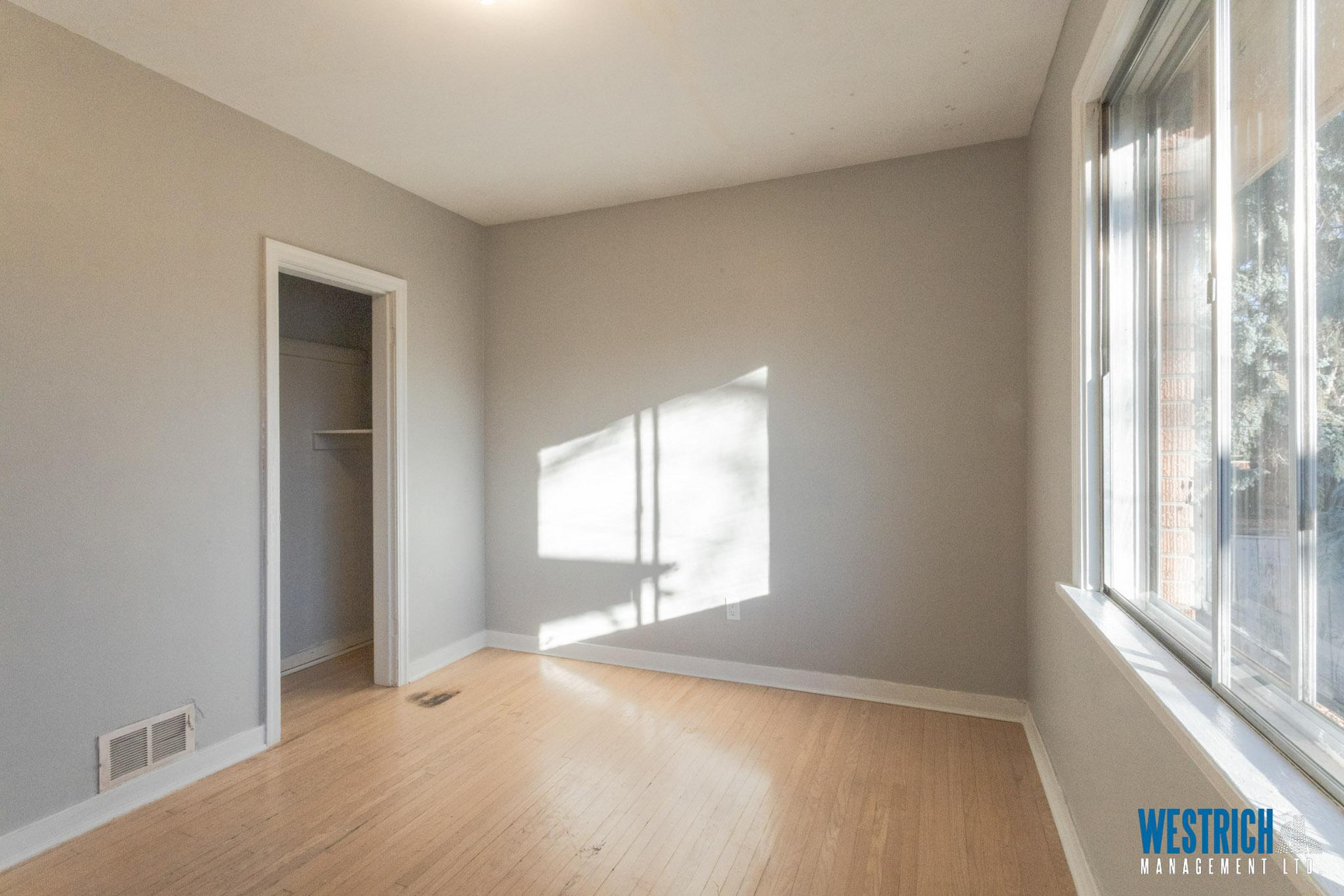 8715 117 Street Northwest - Photo 12