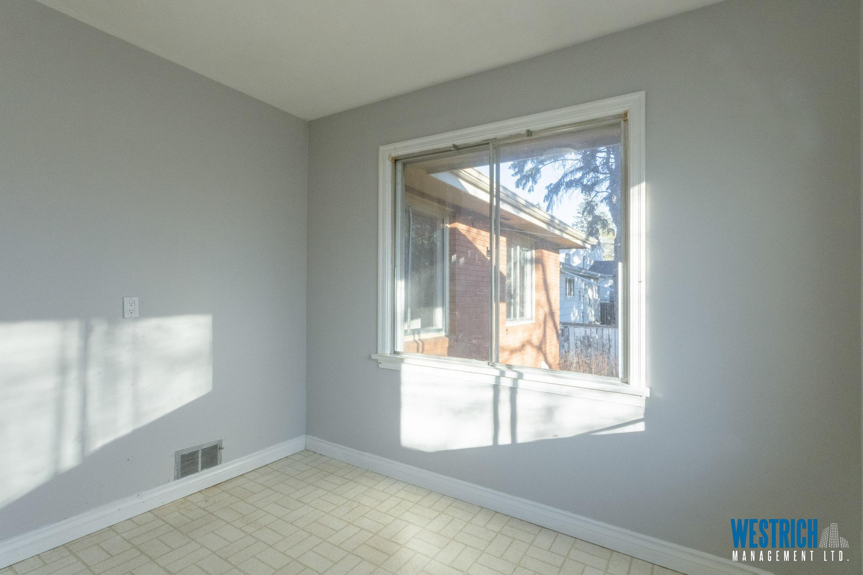 8715 117 Street Northwest - Photo 17