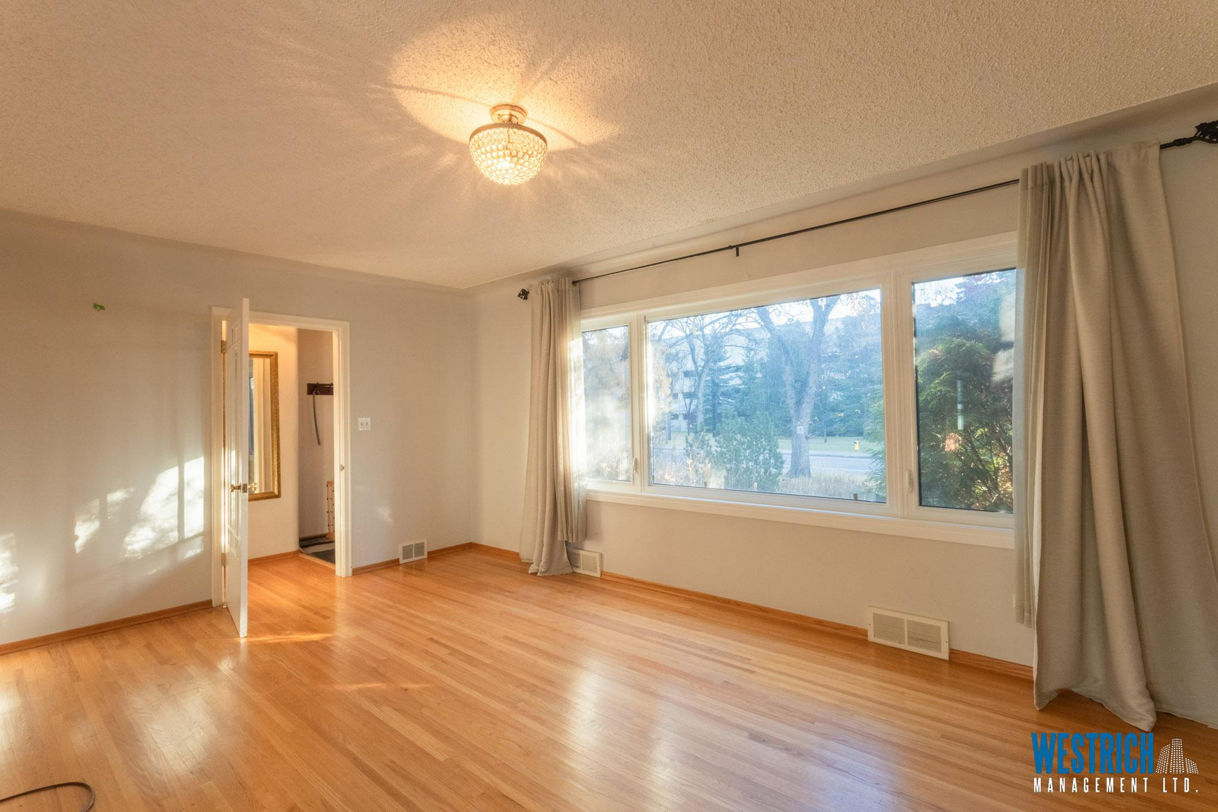 9218 116 St  - Photo 16