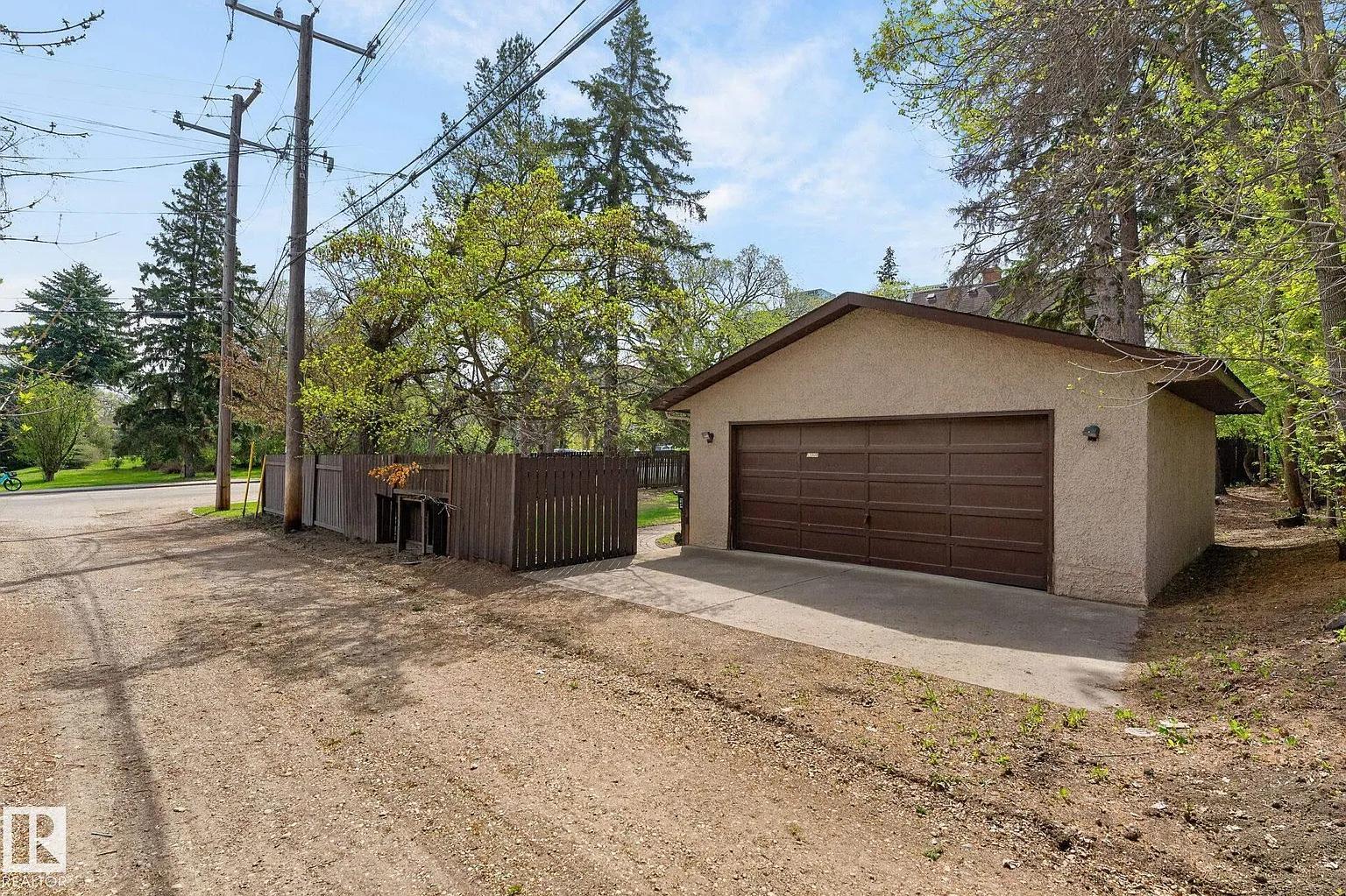 11608 Edinboro Rd NW - Photo 11