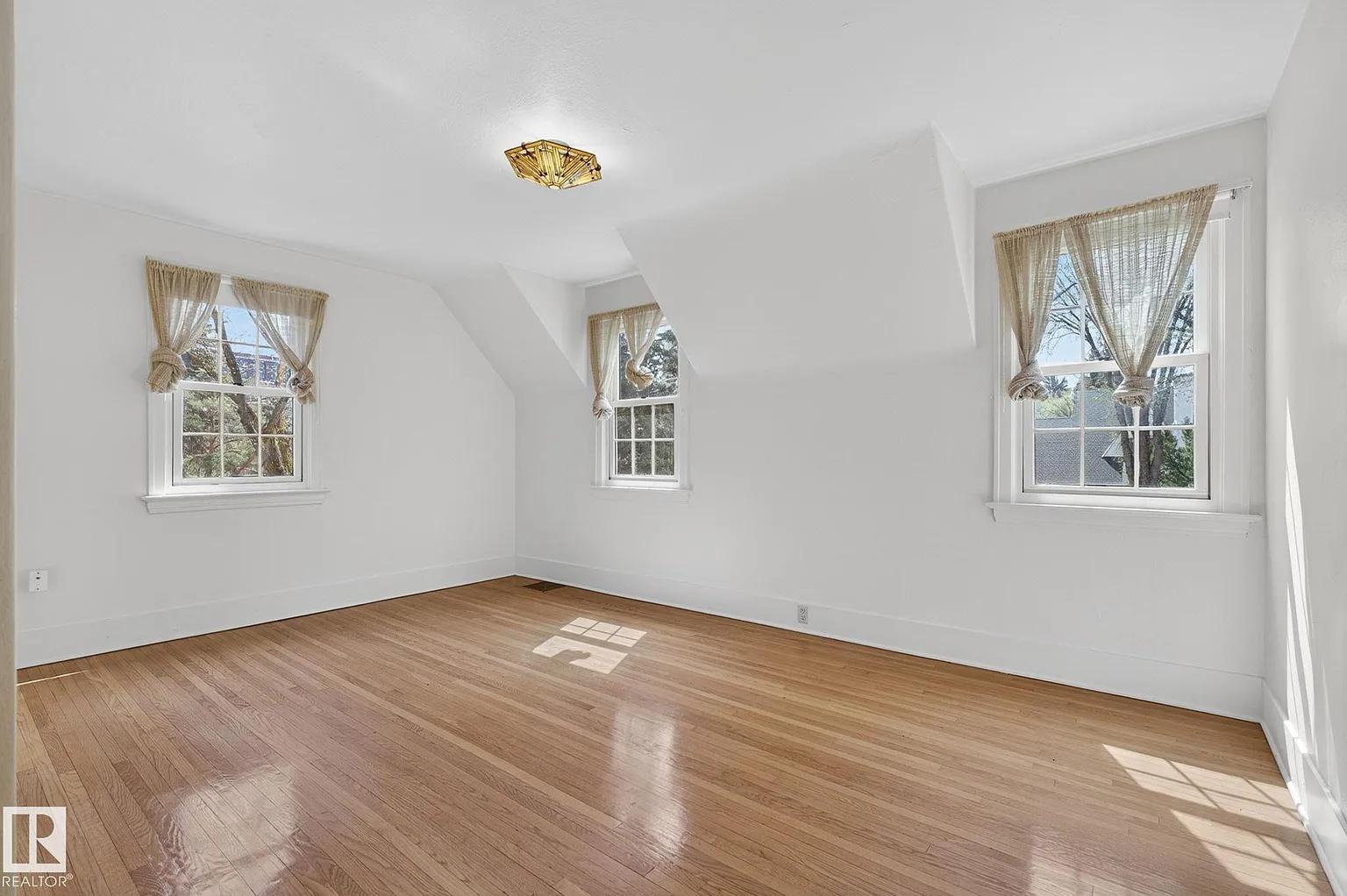 11608 Edinboro Rd NW - Photo 19