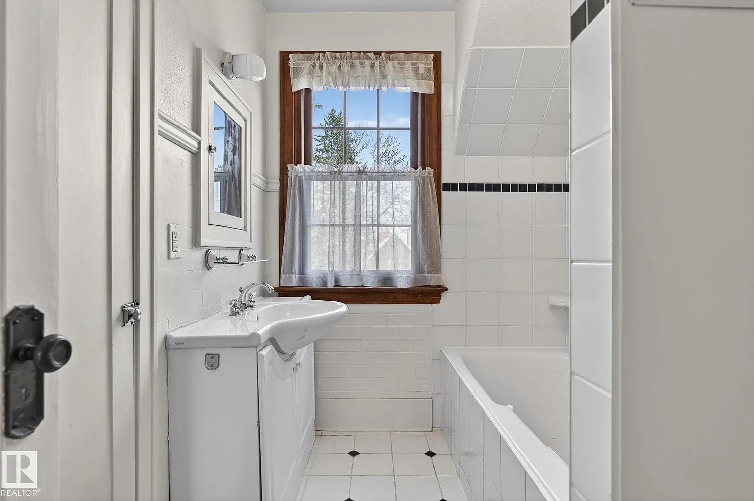 11608 Edinboro Rd NW - Photo 27