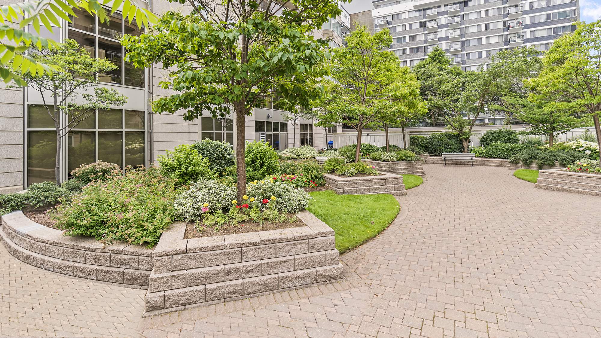 Summer Crest Apartments - Photo 4