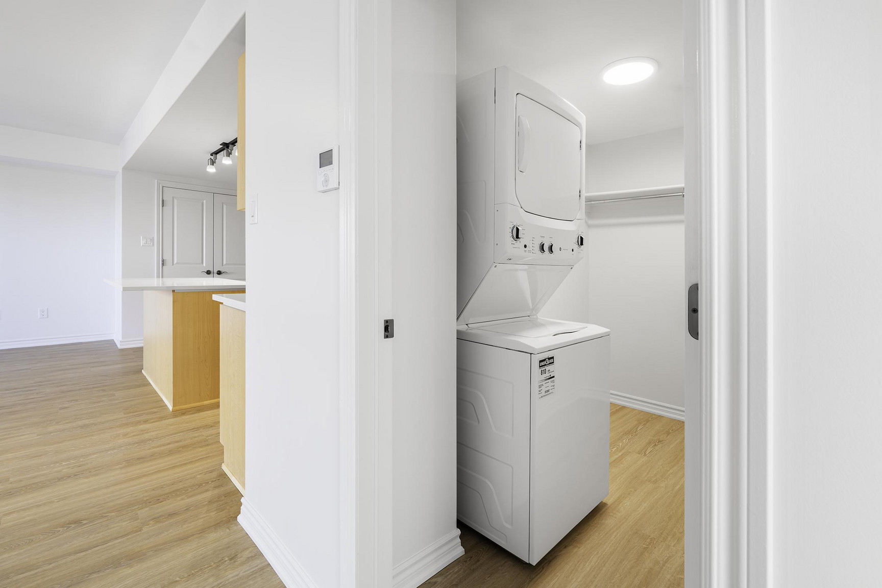 Summer Crest Apartments - Photo 8