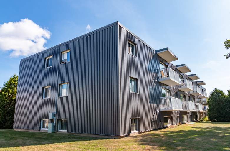Lewis Court Apartments -  ALL INCLUSIVE