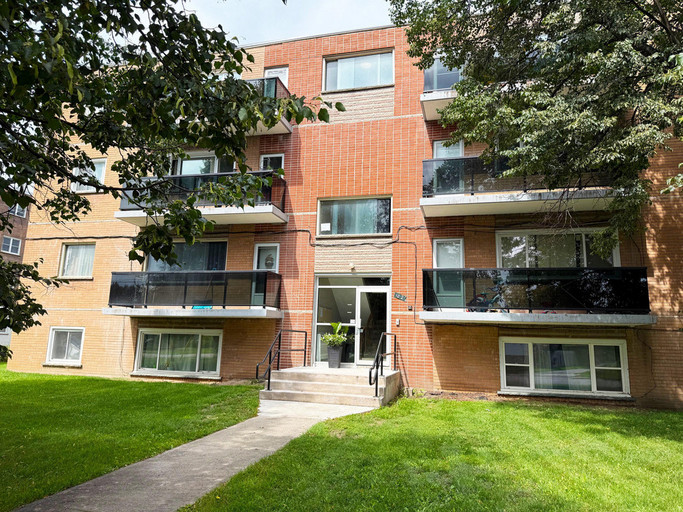 Breton Place Apartments - PARKING SPACE, WATER & HEAT INCLUDED