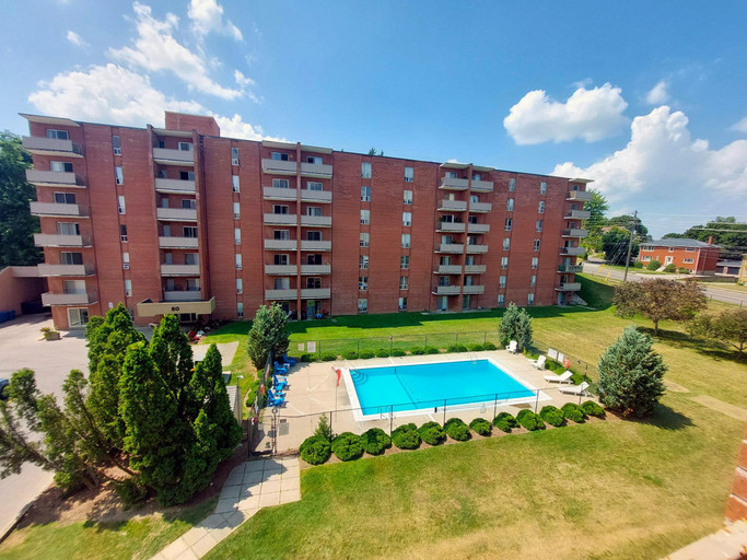 Regency Court Apartments - Speedvale -ALL INCLUSIVE