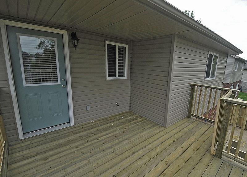466 Elora St, Fergus, ON N1M 1Y8 — photo 2