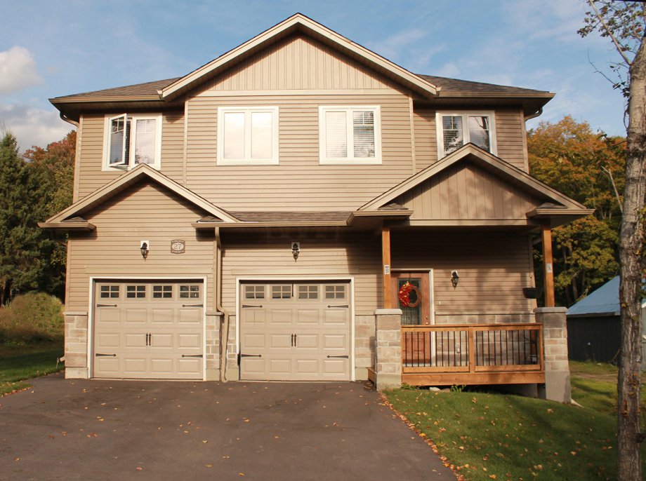27 Silver St, Huntsville, ON P1H 1M2 — photo 1