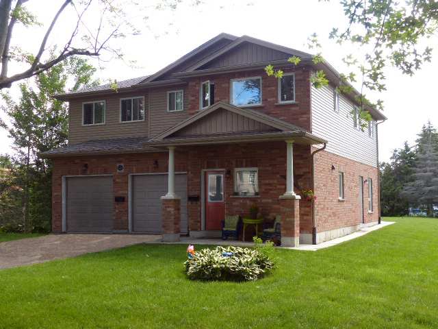 114 Creighton St, Orillia, ON L3V 1B3 — photo 1