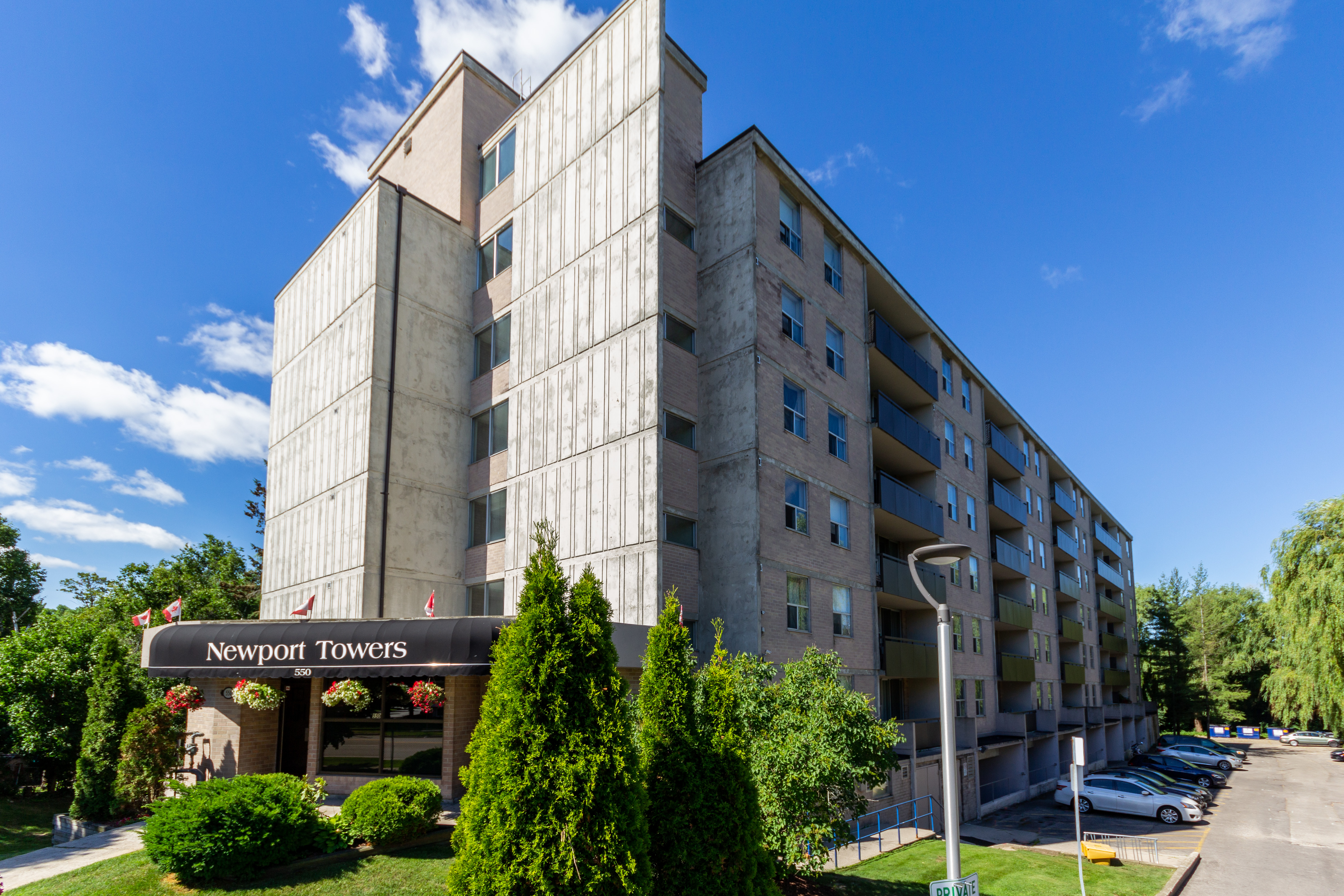 550 Strasburg Road, Kitchener, ON N2E 2G9 — photo 1