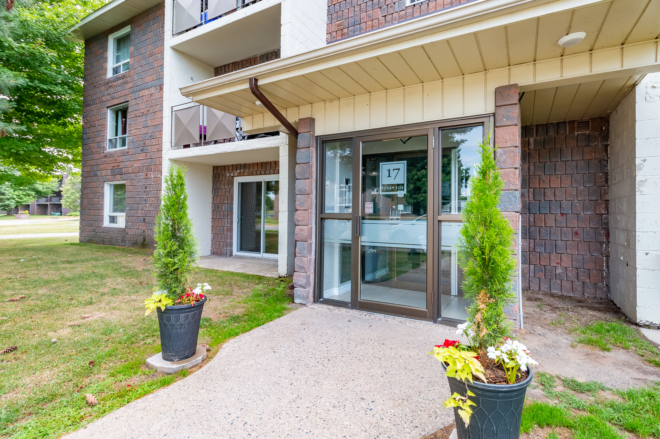 17 Terry Fox Place, Sault Ste. Marie, ON P6A 6M9 — photo 3