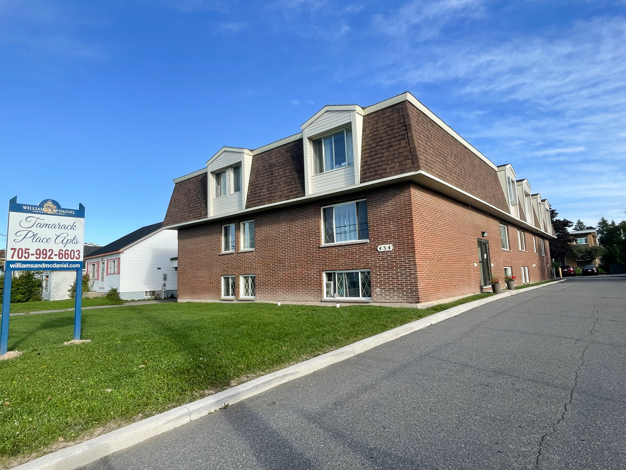 434 McNabb St, Sault Ste. Marie, ON P6B 1Z3 — photo 1