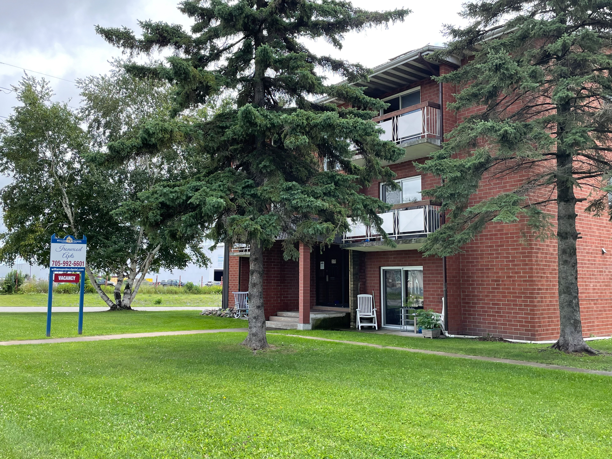 591 Wallace Terrace, Sault Ste. Marie, ON P6C 6A2 — photo 1
