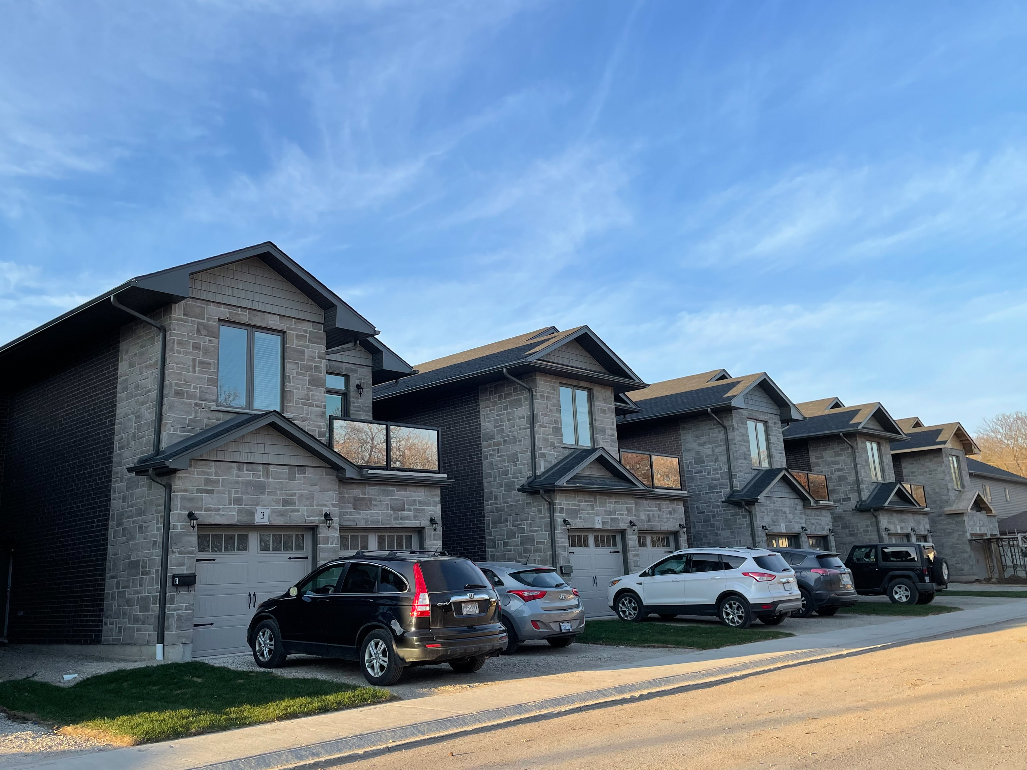 7 Stevenson, Guelph, ON N1E 5A3 — photo 1