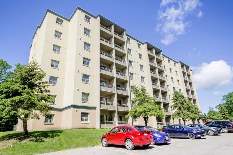 391 Barrie Rd, Orillia, ON L3V 6M3 — photo 2